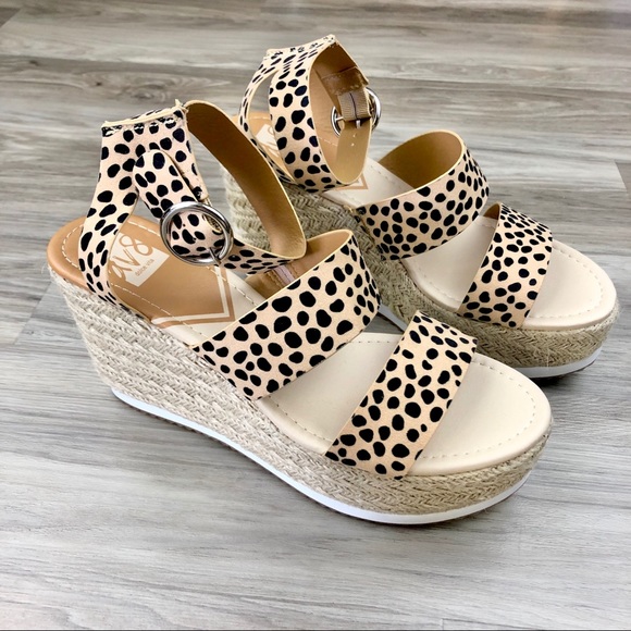 Sz 9 New Dolce Vita DV8 Cheetah Print Wedges - Picture 2 of 7